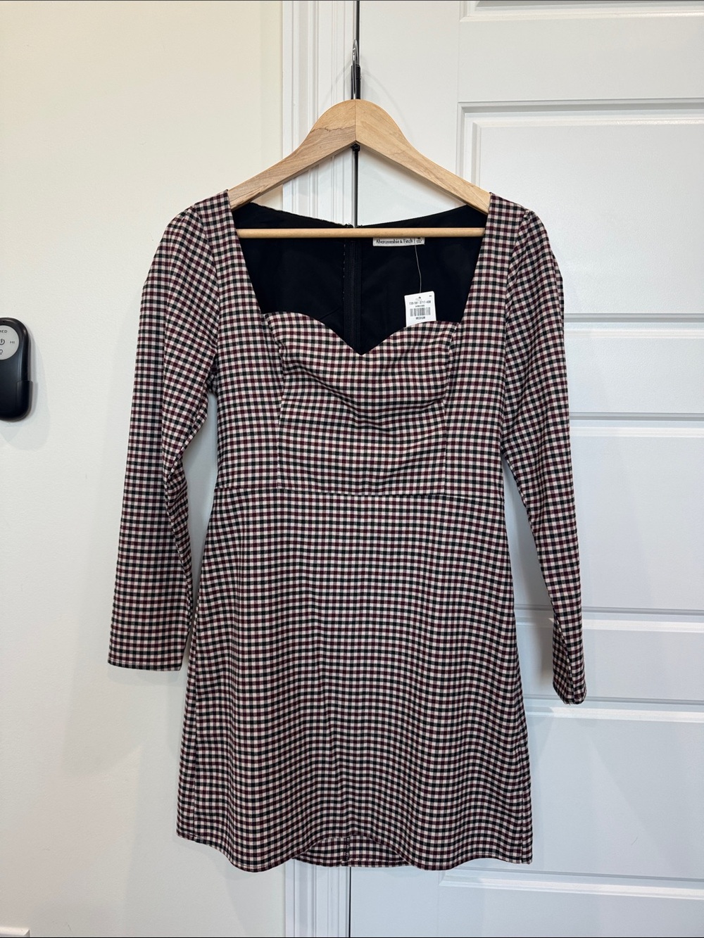 NEW Abercrombie & Fitch Plaid Sweetheart Neckline Long Sleeve Dress, Medium